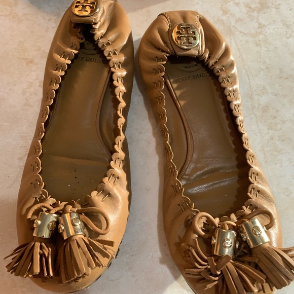 Tory Burch Shoes - Tory Burch Reese Tassle flats - Tan size 5